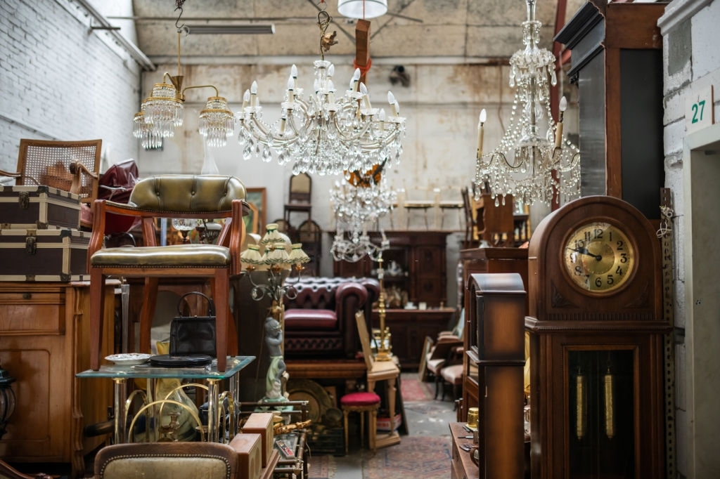 Understanding the Value of Antique Estate Collectables